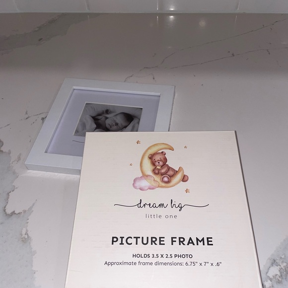 Newborn Picture Frame - “dream big little one” - Picture 3 of 6